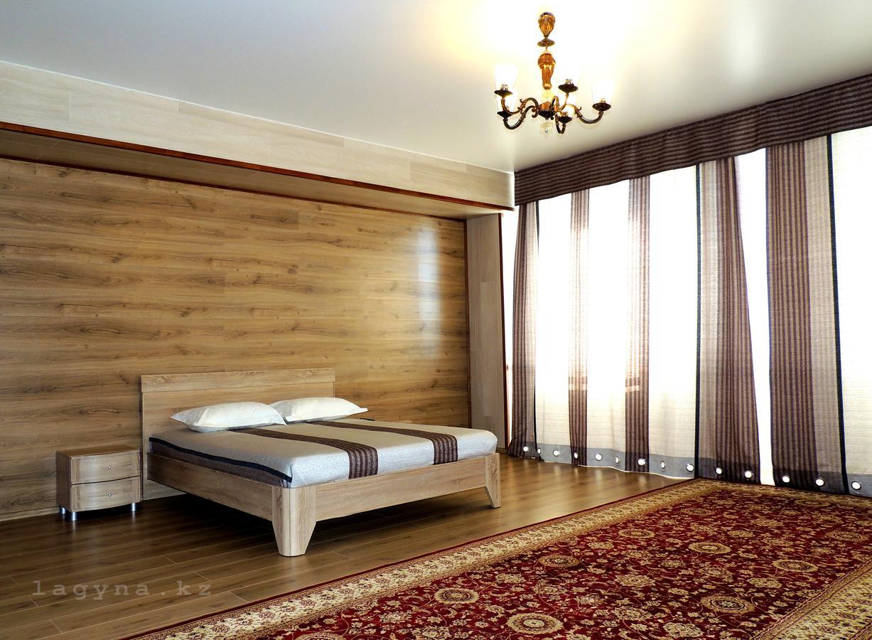 Hotel Laguna Kostanaj Exteriér fotografie