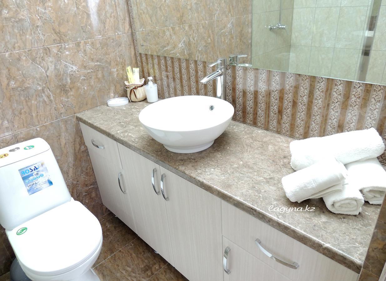 Hotel Laguna Kostanaj Pokoj fotografie